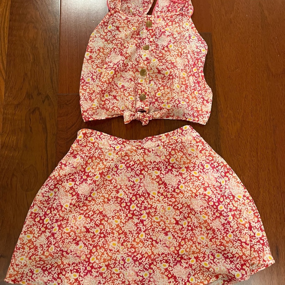 Floral Red and White Two-Piece Set